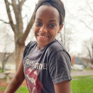 Meet your Posher, Amara